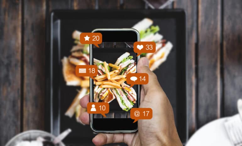 restaurant social media strategies; restaurant loyalty; Dineline social campaigns;