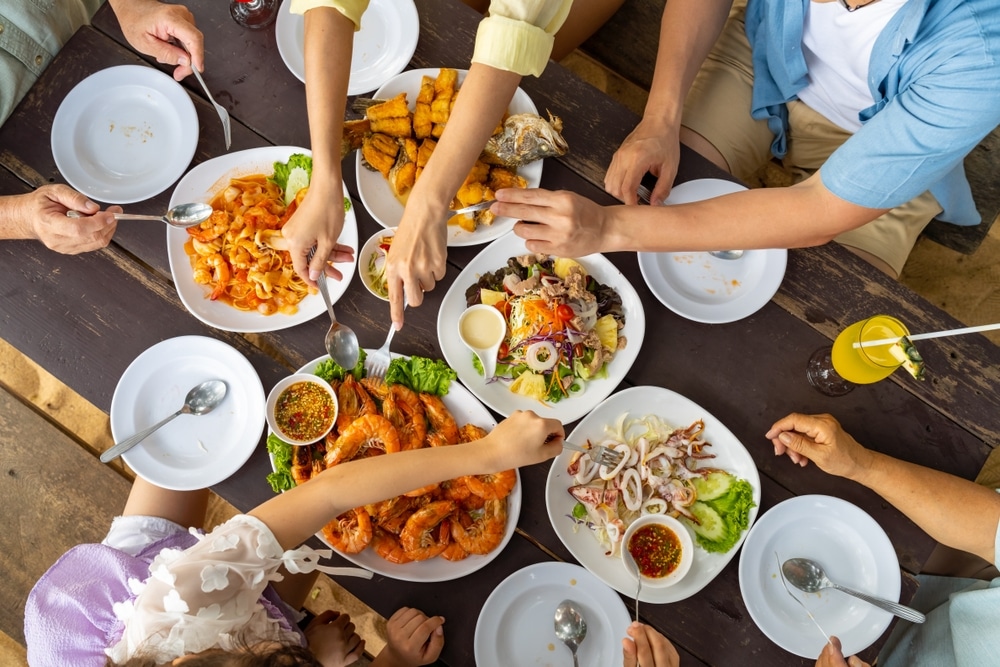 Restaurant Branding for Summer: Make Your Concept Unforgettable
